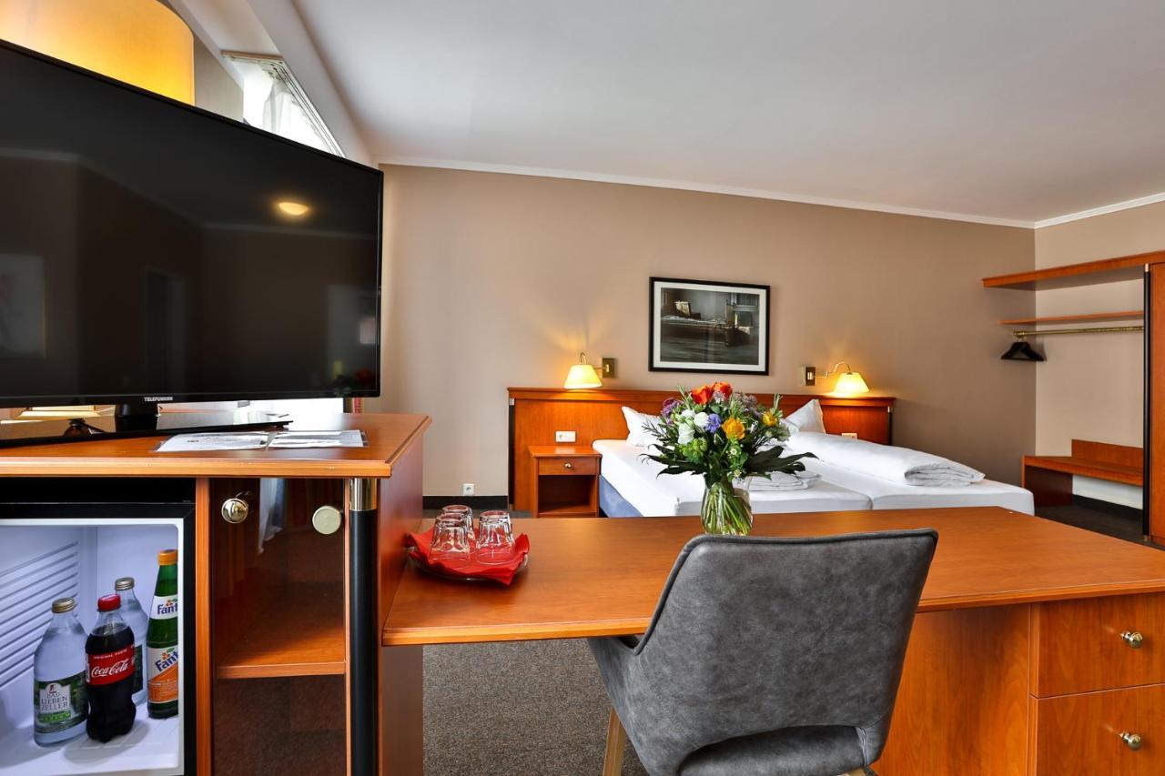 Hotel Quellenhof Baden-Baden Zewnętrze zdjęcie