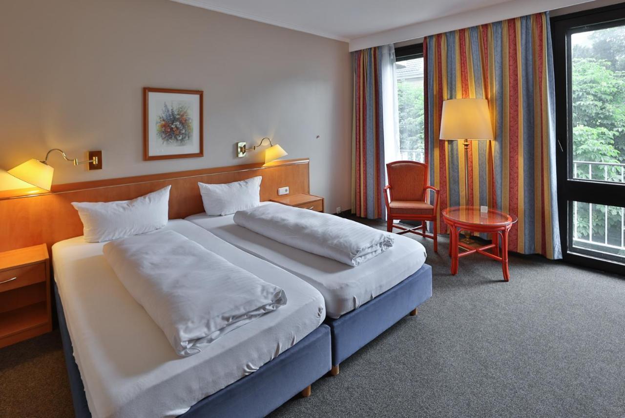 Hotel Quellenhof Baden-Baden Zewnętrze zdjęcie
