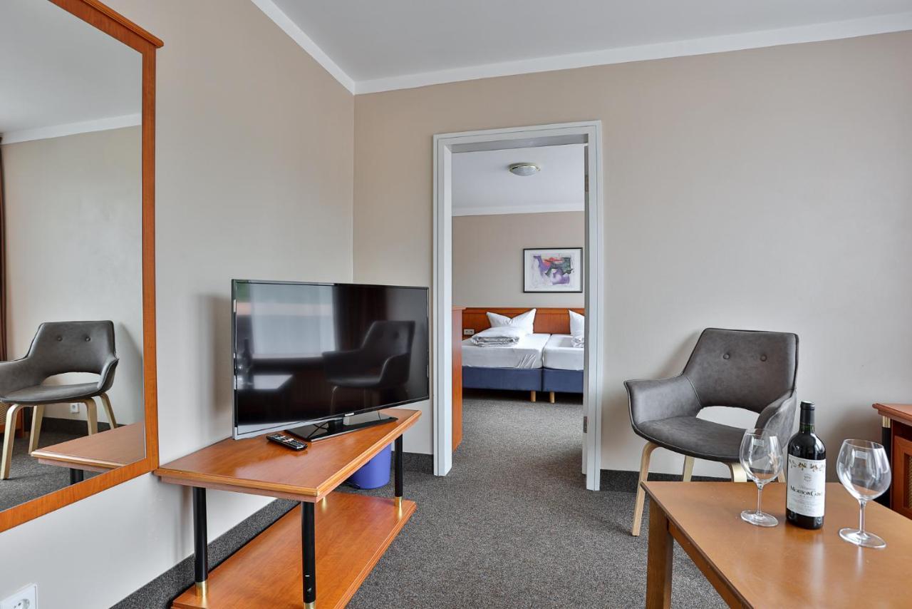 Hotel Quellenhof Baden-Baden Zewnętrze zdjęcie