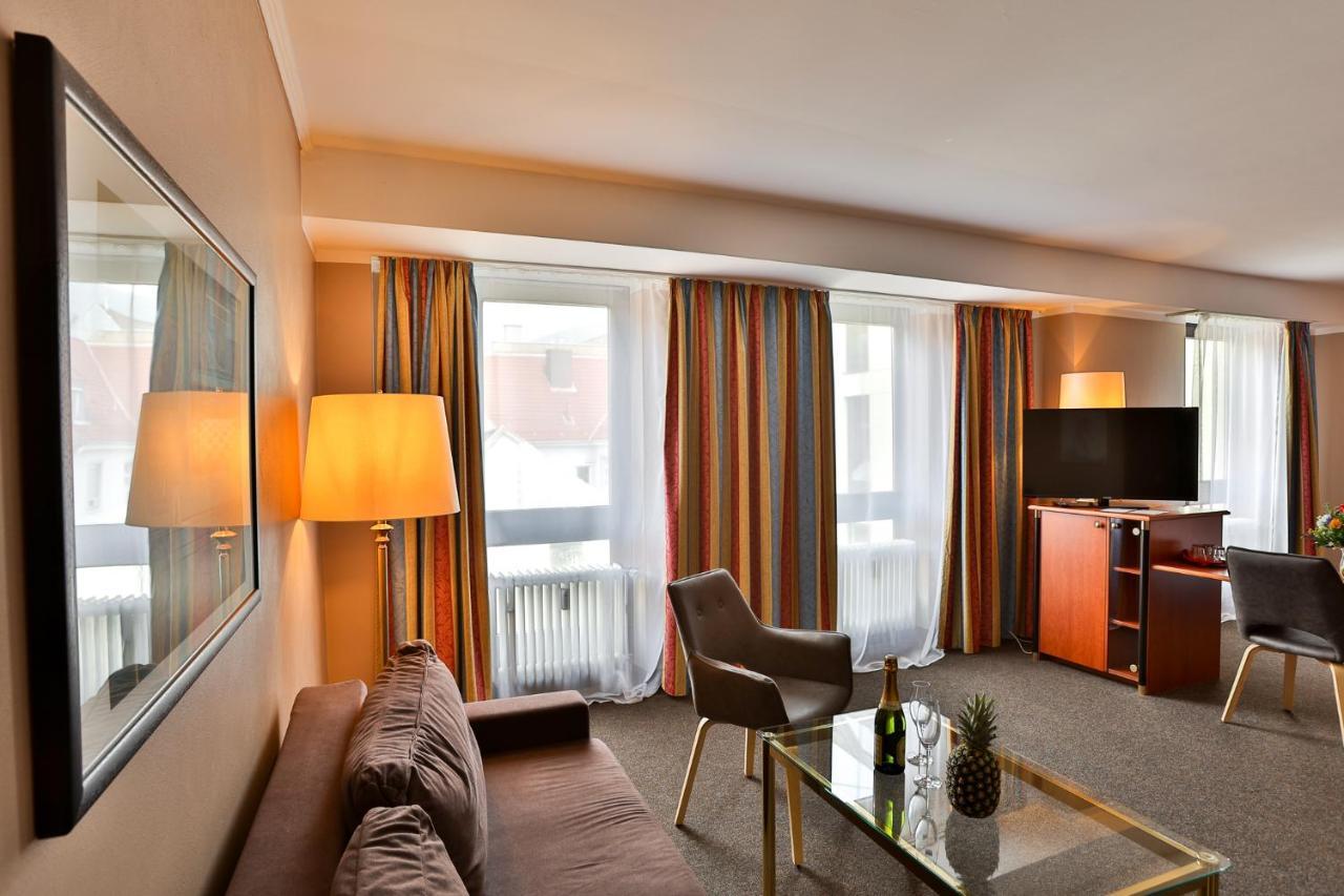 Hotel Quellenhof Baden-Baden Zewnętrze zdjęcie