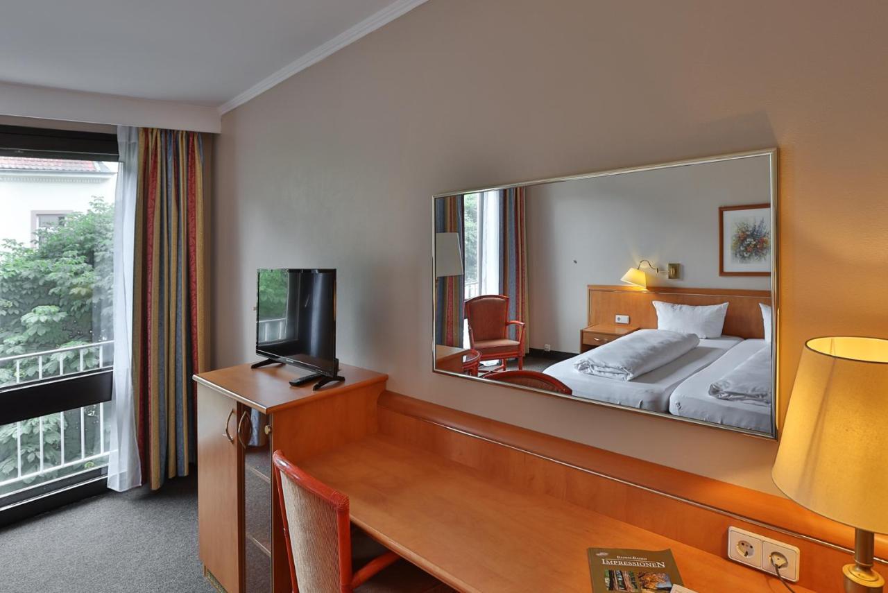 Hotel Quellenhof Baden-Baden Zewnętrze zdjęcie