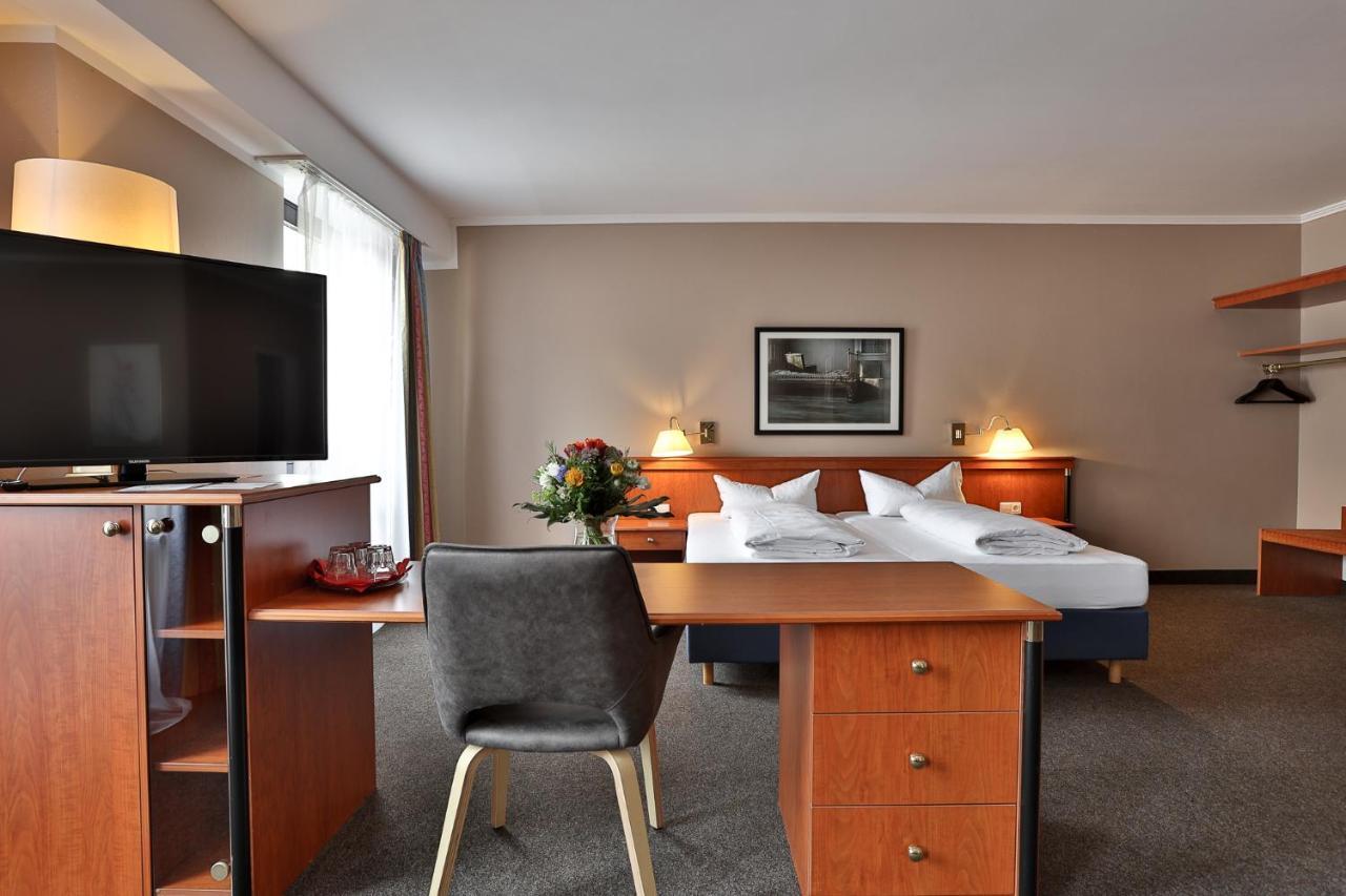 Hotel Quellenhof Baden-Baden Zewnętrze zdjęcie