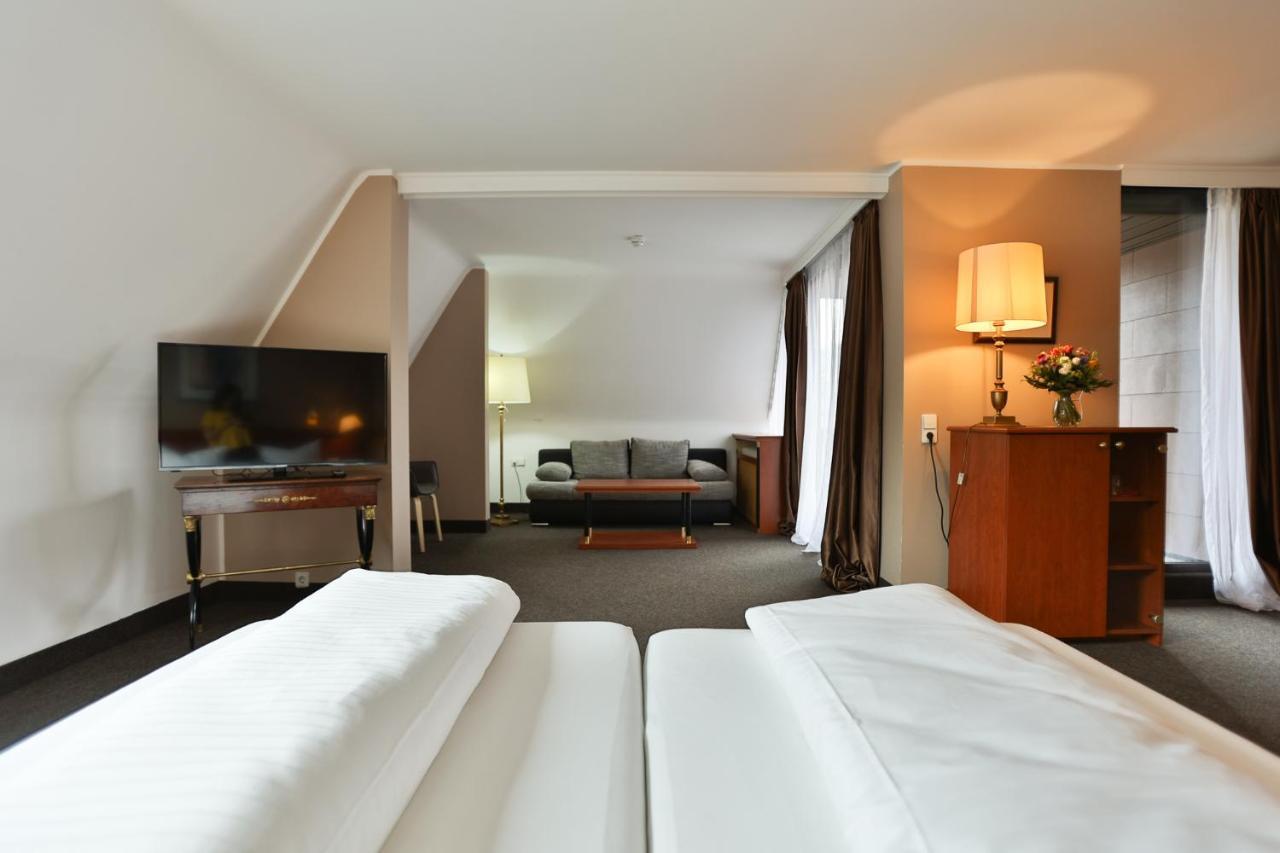 Hotel Quellenhof Baden-Baden Zewnętrze zdjęcie