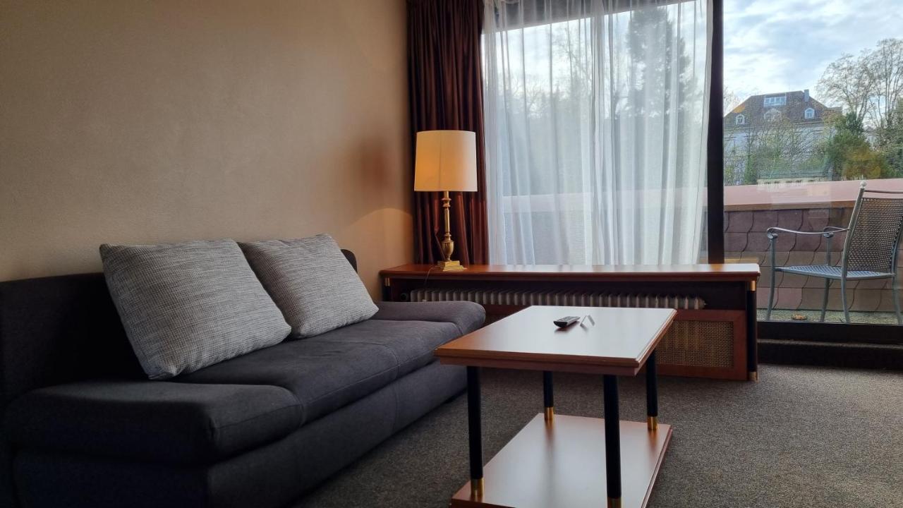 Hotel Quellenhof Baden-Baden Zewnętrze zdjęcie